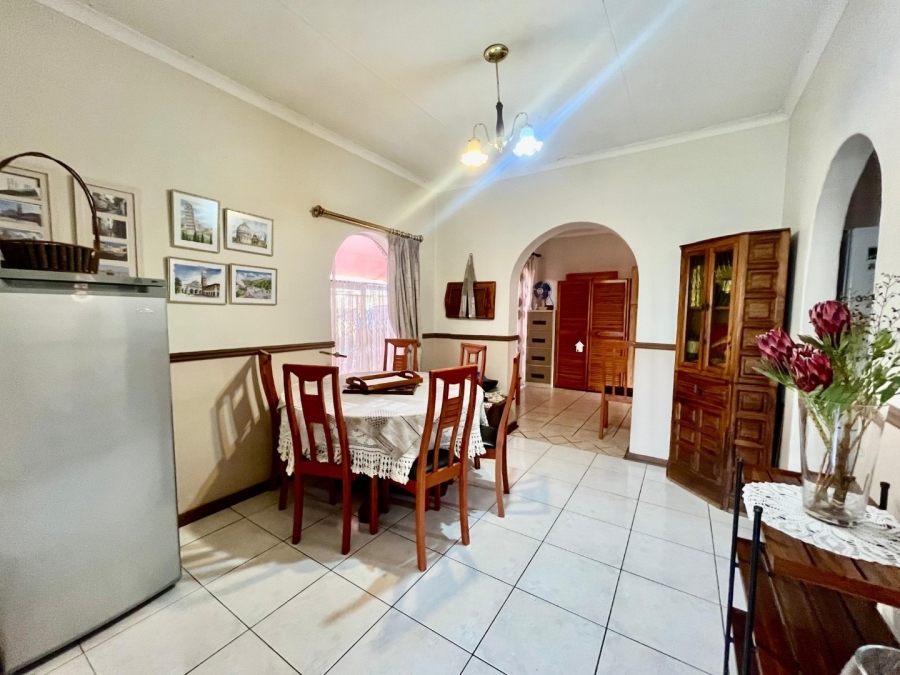 4 Bedroom Property for Sale in Safari Gardens North West
